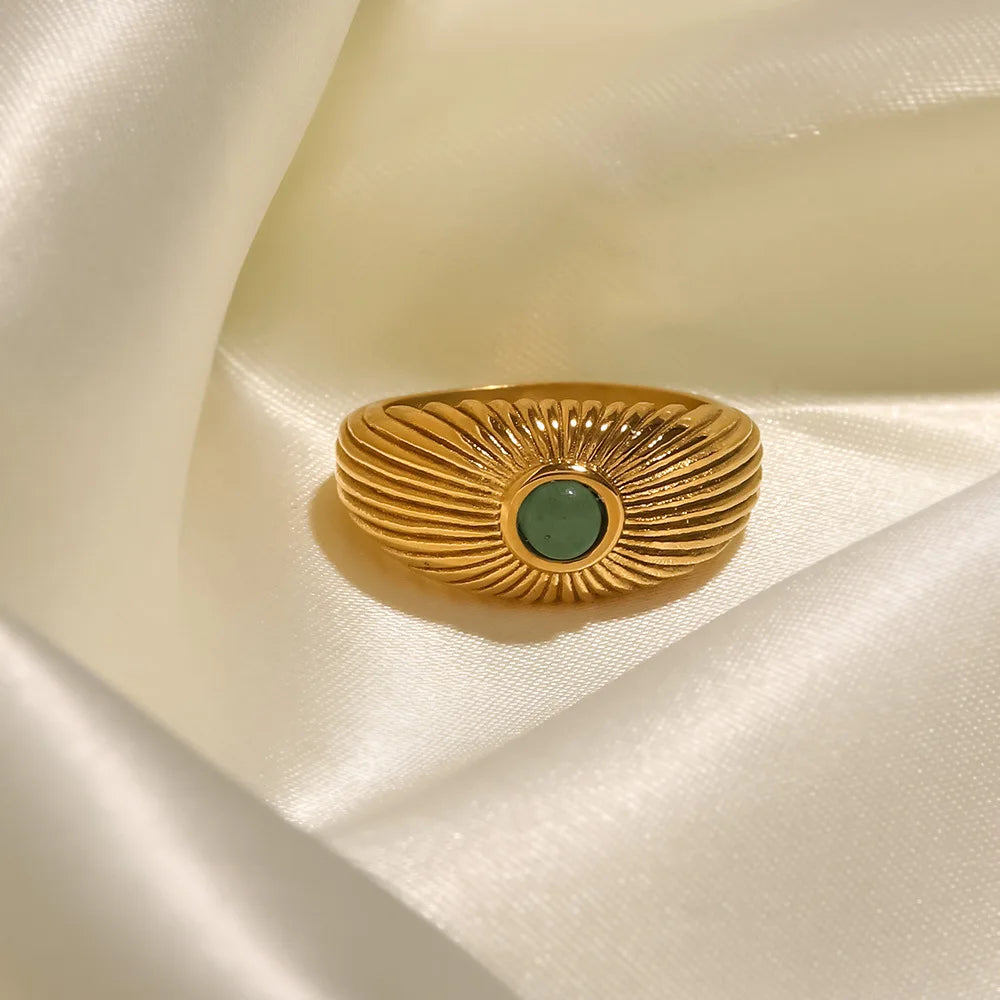 Isis Ring